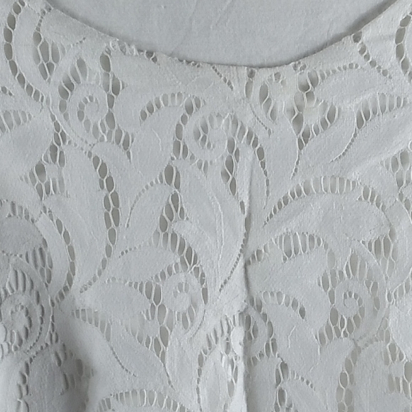 Lace Overlay Tank - Picture 2 of 9